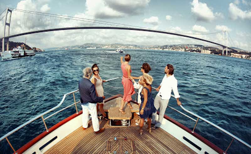 FULL DAY PRIVATE BOSPHORUS CRUISE & TWO CONTINENTS TOUR