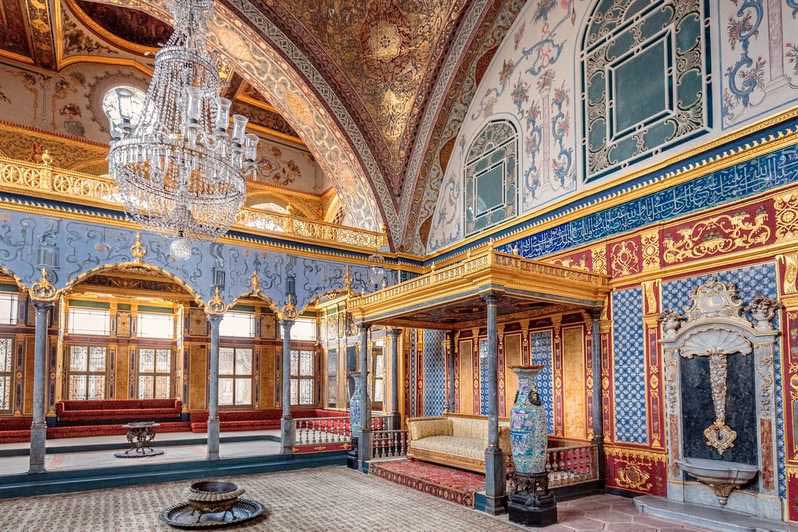 FULL DAY PRIVATE ISTANBUL BYZANTINE AND OTTOMAN RELICS TOUR